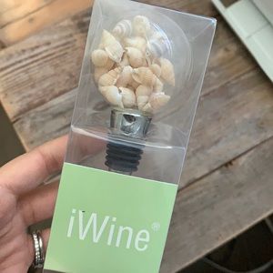 NWT - Seashell Wine Topper